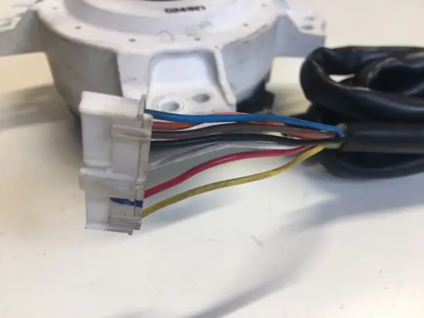 DAIKIN RXS25G2V1B (14).webp