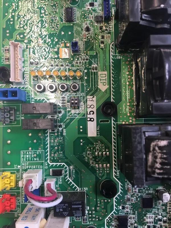 DAIKIN RZQSG125L9V1B (5).webp